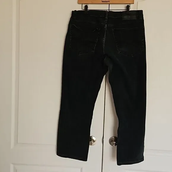 IZOD Men's Denim Jeans Slim Straight, Comfort Fit 36 × 32 Black - Picture 4 of 16